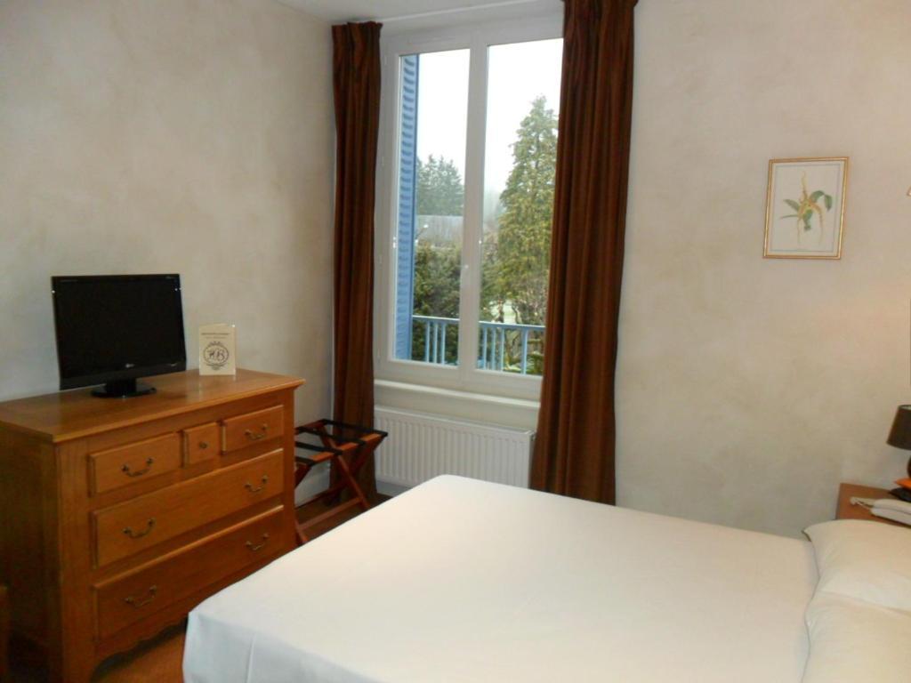 Hotel Beausejour Вик-сюр-Сер Номер фото